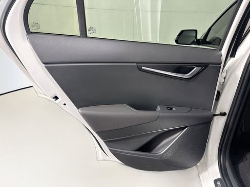 Used 2023 Kia Niro Wave image 27