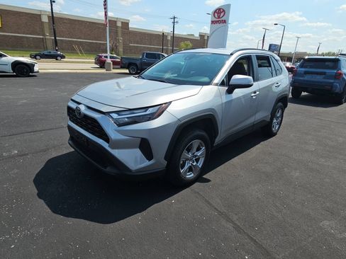 Certified 2025 Toyota RAV4 XLE AWD/4WD image 7
