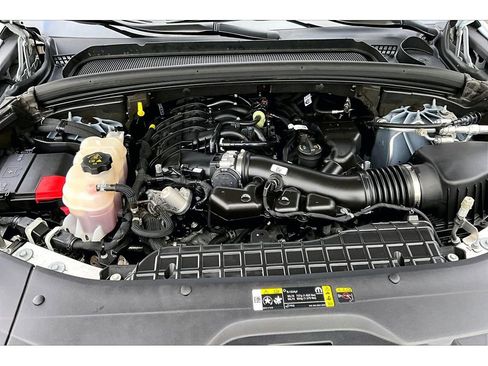 Certified 2025 Jeep Grand Cherokee L Altitude image 11