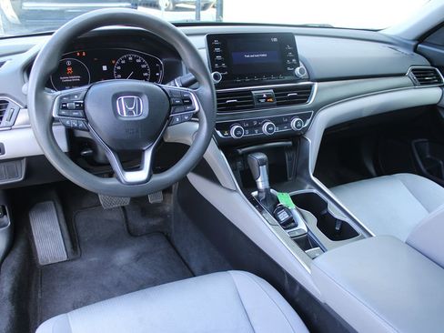 Used 2018 Honda Accord LX image 13