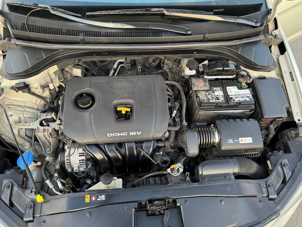 Used 2017 Hyundai Elantra SE FWD image 18