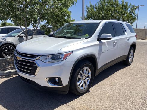Used 2019 Chevrolet Traverse LT FWD image 5
