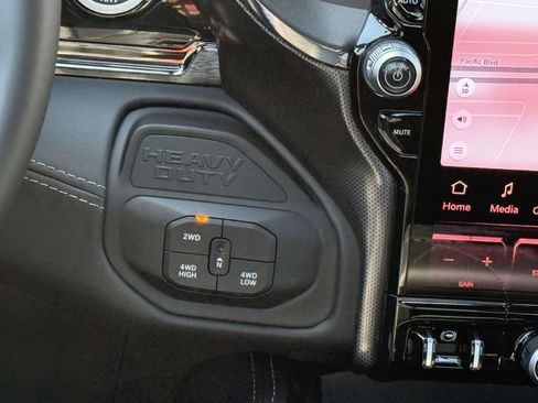 New 2026 RAM 2500 Limited AWD/4WD image 21