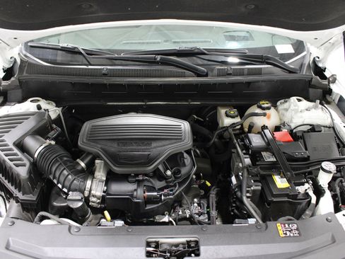 Used 2024 Cadillac XT6 Sport w/ Platinum Package AWD/4WD image 44
