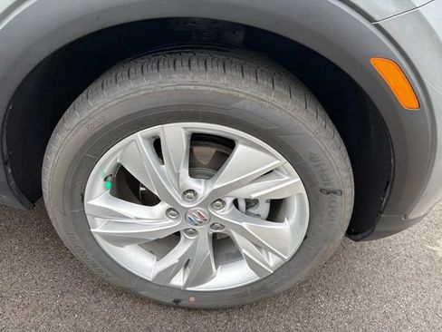 Used 2025 Buick Encore GX Preferred w/ Advanced Technology Package FWD image 4