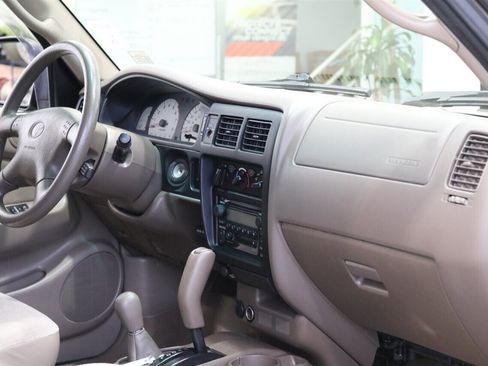 Used 2002 Toyota Tacoma 4x4 Xtracab V6 image 90