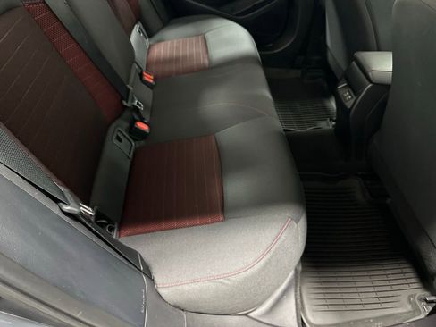 Used 2025 Toyota Corolla SE image 50