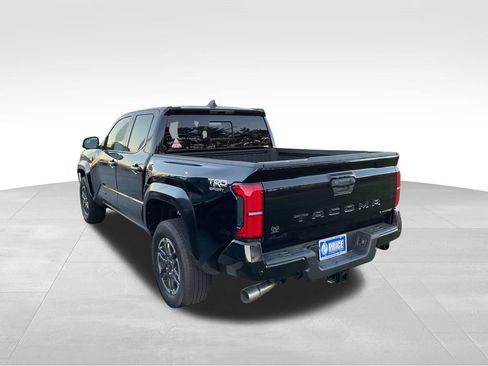 Used 2025 Toyota Tacoma TRD Sport image 7