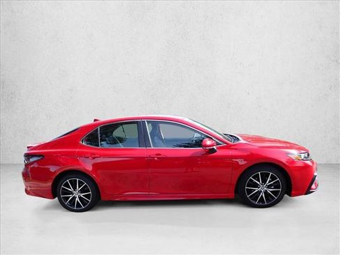 Used 2023 Toyota Camry SE w/ Convenience Package FWD image 5
