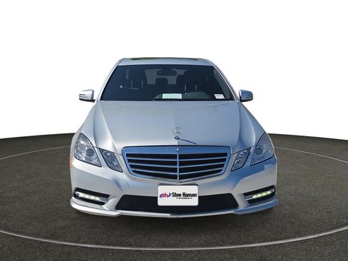 Used 2012 Mercedes-Benz E 350 4MATIC Sedan image 9
