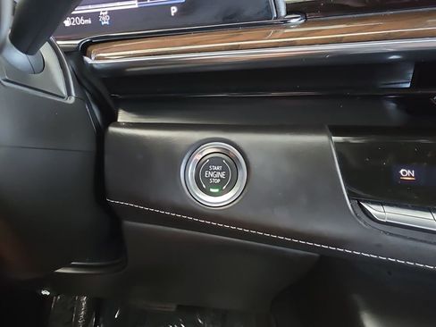 Certified 2023 Cadillac Escalade Premium Luxury Platinum image 17