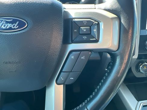 Used 2021 Ford F250 Lariat image 37
