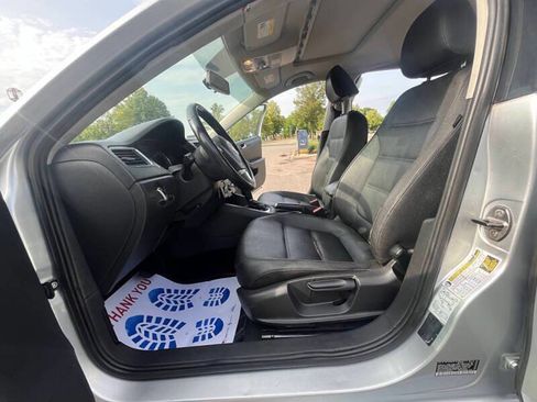 Used 2012 Volkswagen Jetta SE image 8