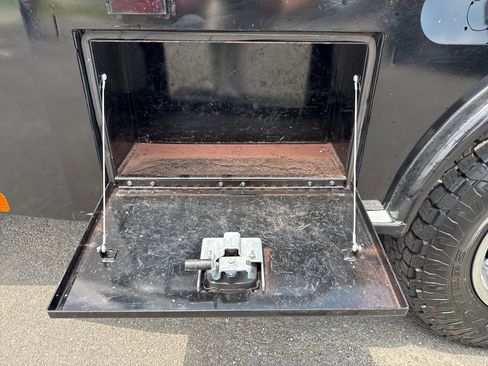 Used 2024 RAM 3500 SLT w/ Quick Order Package 2YG SLT image 9