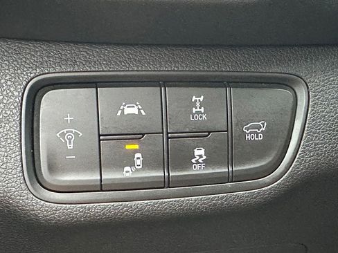 Used 2020 Hyundai Santa Fe Limited AWD/4WD image 28