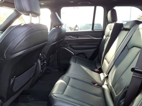 Used 2023 Jeep Grand Cherokee Overland image 26