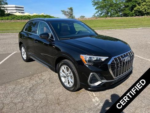 Used 2021 Audi Q3 2.0T Premium w/ Convenience Package AWD/4WD image 1