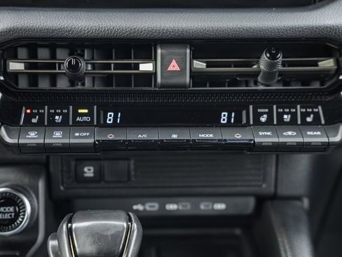 Used 2024 Toyota Land Cruiser image 26