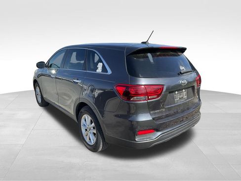 Used 2019 Kia Sorento LX image 7