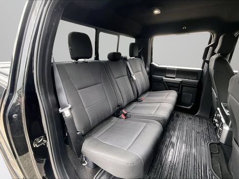 Used 2018 Ford F150 XLT w/ Equipment Group 302A Luxury AWD/4WD image 23