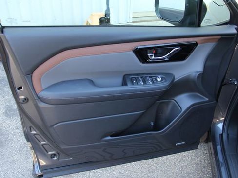 Certified 2025 Subaru Forester Sport AWD/4WD image 16