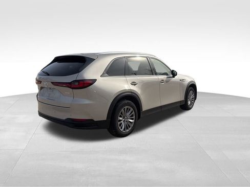 Used 2025 MAZDA CX-90 3.3 Turbo w/ Preferred Package image 4