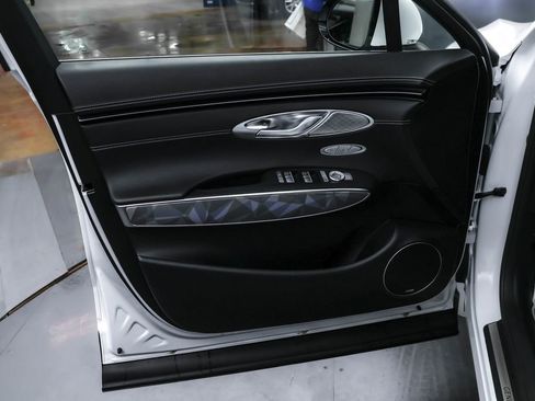 Used 2025 Genesis GV70 3.5T Sport w/ Sport Advanced Package image 32