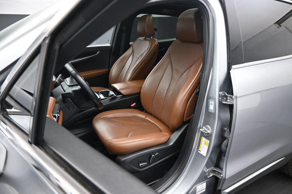 Used 2023 Lincoln Nautilus Reserve FWD image 8