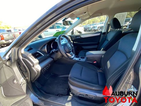 Used 2019 Subaru Outback 2.5i Premium AWD/4WD image 32