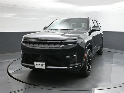 New 2026 Jeep Grand Wagoneer Limited AWD/4WD image 11