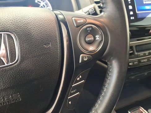 Used 2016 Honda Pilot Touring image 13