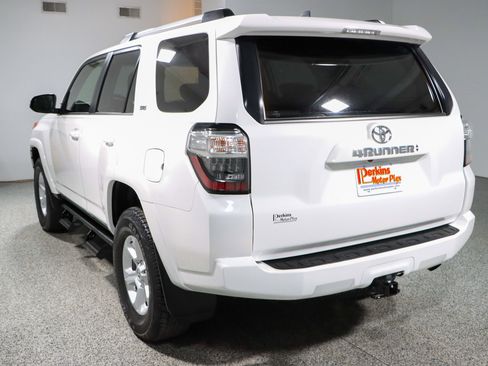 Used 2023 Toyota 4Runner SR5 Premium w/ Moonroof Package AWD/4WD image 9