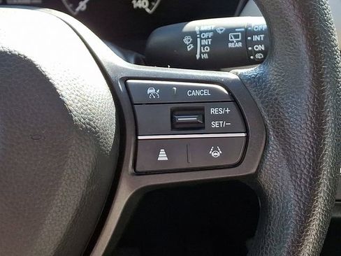 Certified 2024 Honda HR-V LX image 23