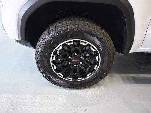 New 2026 GMC Canyon AT4 w/ Technology Plus Package AWD/4WD image 33