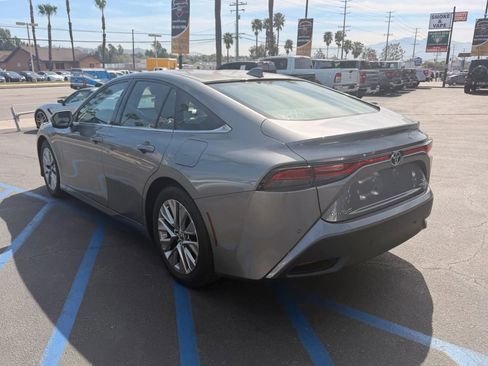 Used 2023 Toyota Mirai w/ Advanced Technology Package RWD image 5
