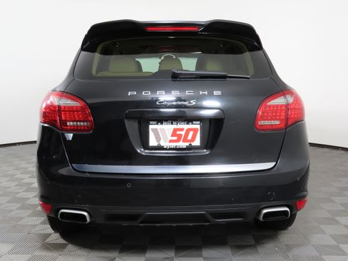 Used 2012 Porsche Cayenne S image 42