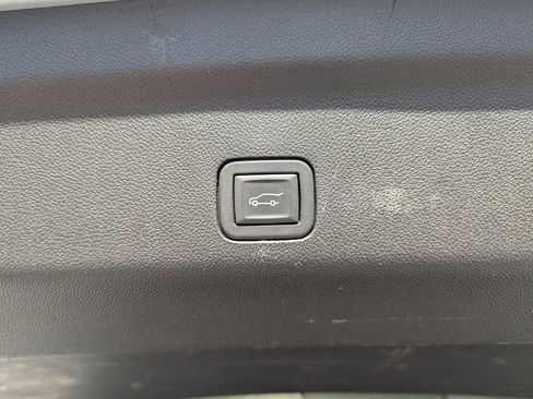 Certified 2024 Chevrolet Tahoe LT image 9