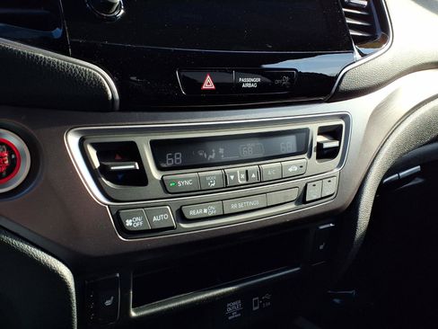 Used 2023 Honda Passport EX-L image 22