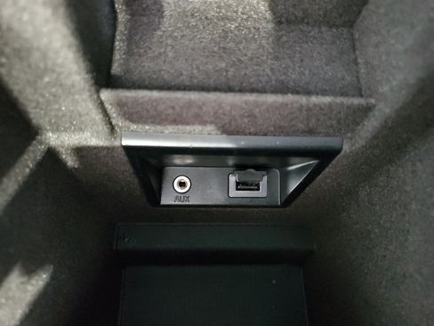 Used 2017 Volvo S60 T5 Inscription Platinum FWD image 28