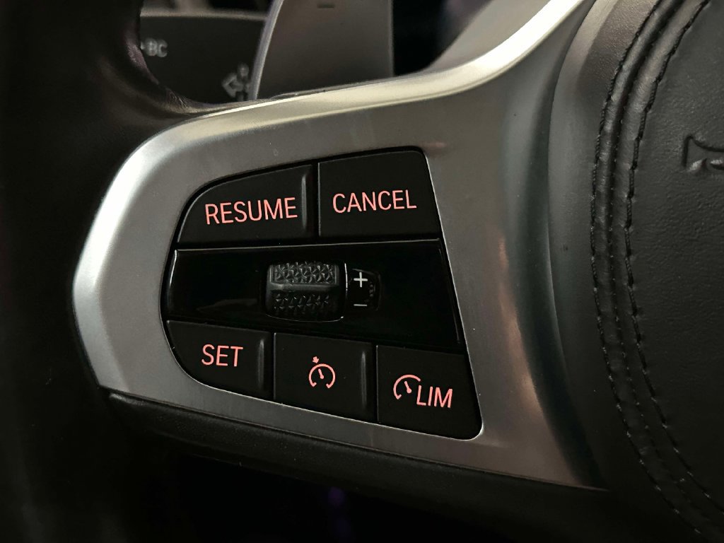 Used 2021 BMW 540i xDrive w/ M Sport Package AWD/4WD image 32