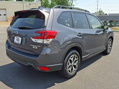 Certified 2024 Subaru Forester Premium AWD/4WD image 7
