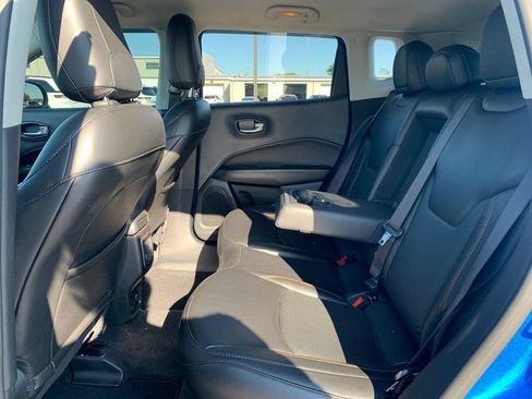 Used 2019 Jeep Compass Limited AWD/4WD image 18