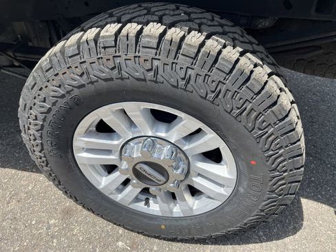 Used 2018 Ford F250 XLT w/ XLT Value Package AWD/4WD image 13