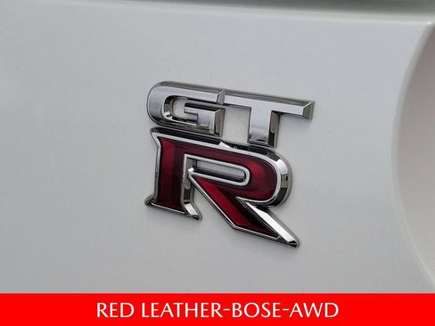 Used 2021 Nissan GT-R Premium AWD/4WD image 12