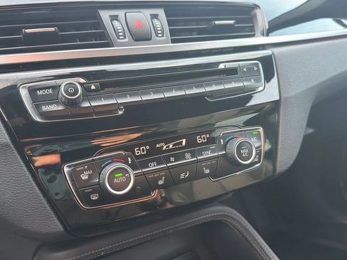 Used 2018 BMW X1 xDrive28i AWD/4WD image 16