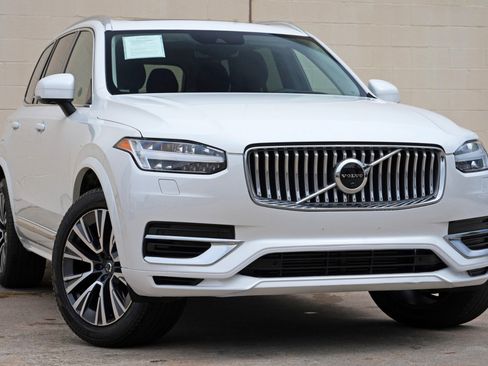 Used 2021 Volvo XC90 T8 Inscription Expression w/ Advanced Package AWD/4WD image 2