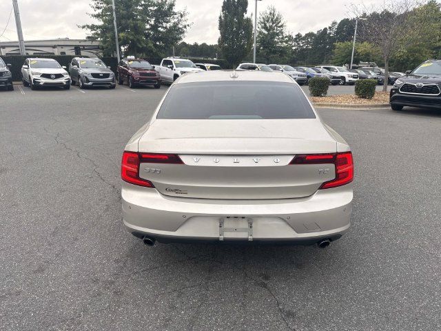 Used 2018 Volvo S90 T5 Momentum w/ Protection Package FWD image 9