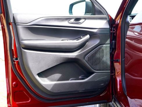 New 2026 Jeep Grand Cherokee Laredo X RWD image 21