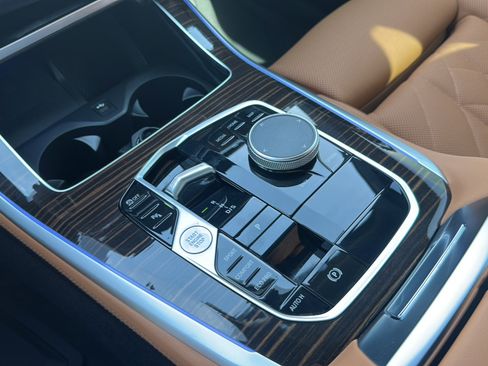 Used 2026 BMW X5 sDrive40i w/ Premium Package image 35