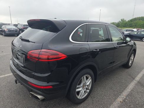 Used 2016 Porsche Cayenne AWD/4WD image 4
